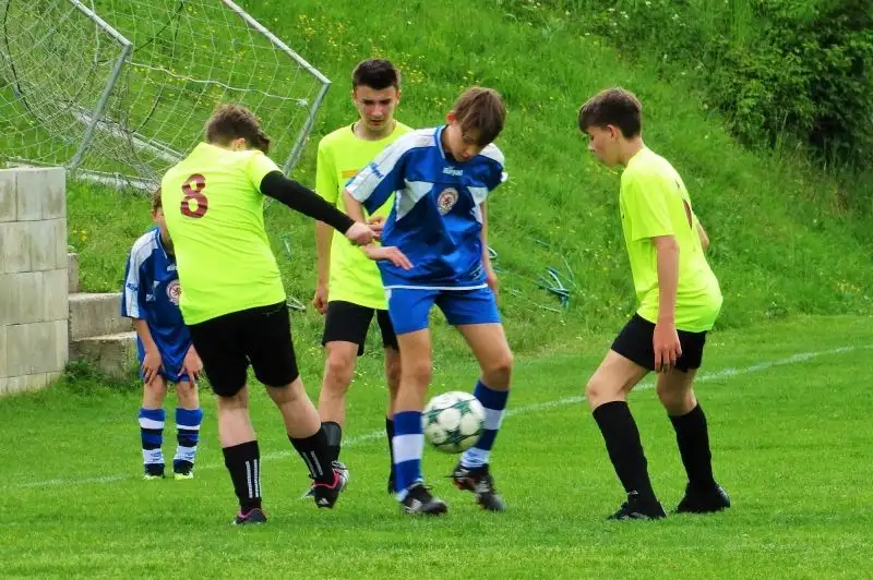 Béčko starších žáků prohrálo s posledním, k jistotě vítězství v soutěži potřebují dva body