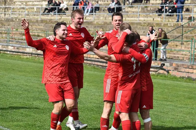 Tátové neplatí! Neštěmice chtějí zpátky na vítěznou vlnu, přijedou Černovice